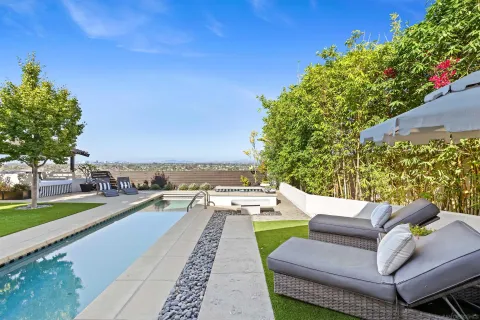 $4,495,000 | 5259 Pacifica Drive, San Diego, CA 92109