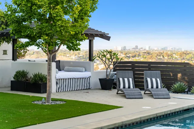 $4,495,000 | 5259 Pacifica Drive, San Diego, CA 92109