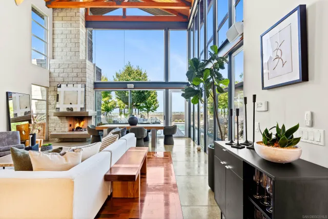 $4,495,000 | 5259 Pacifica Drive, San Diego, CA 92109