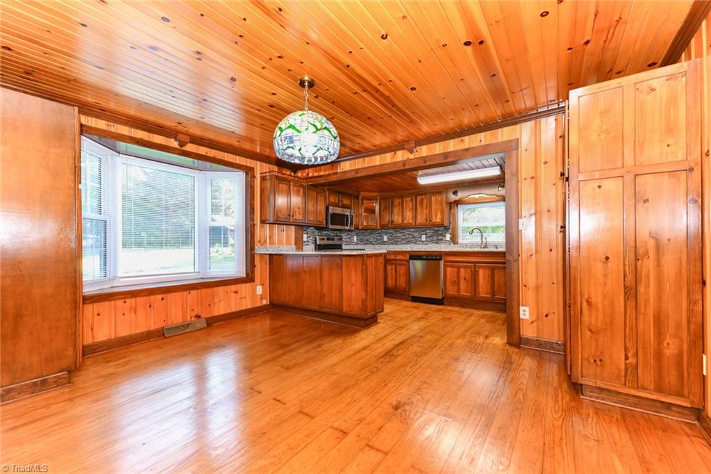 595 Quesinberry Road Eden, NC 27288 - Photo 15 of 45 Dining Room Area