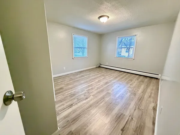 $2,450 | 22 Simpson Circle, Agawam, MA 01001
