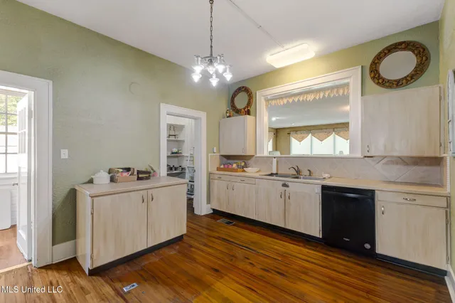 $474,900 | 113 South 22nd Avenue, Hattiesburg, MS 39401