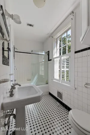 $424,900 | 113 South 22nd Avenue, Hattiesburg, MS 39401