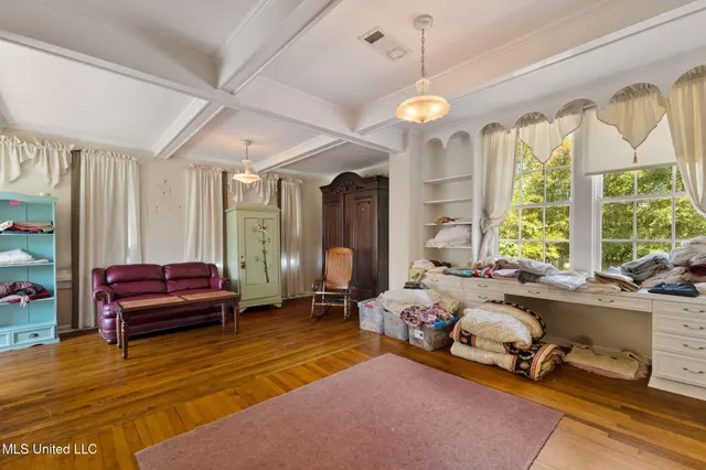 $489,500 | 113 South 22nd Avenue, Hattiesburg, MS 39401