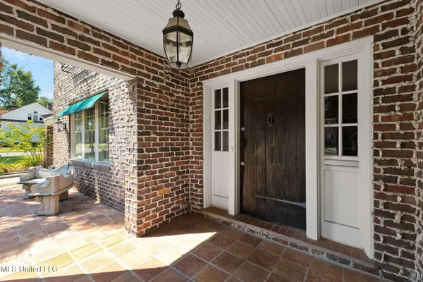 $424,900 | 113 South 22nd Avenue, Hattiesburg, MS 39401