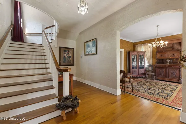 $424,900 | 113 South 22nd Avenue, Hattiesburg, MS 39401