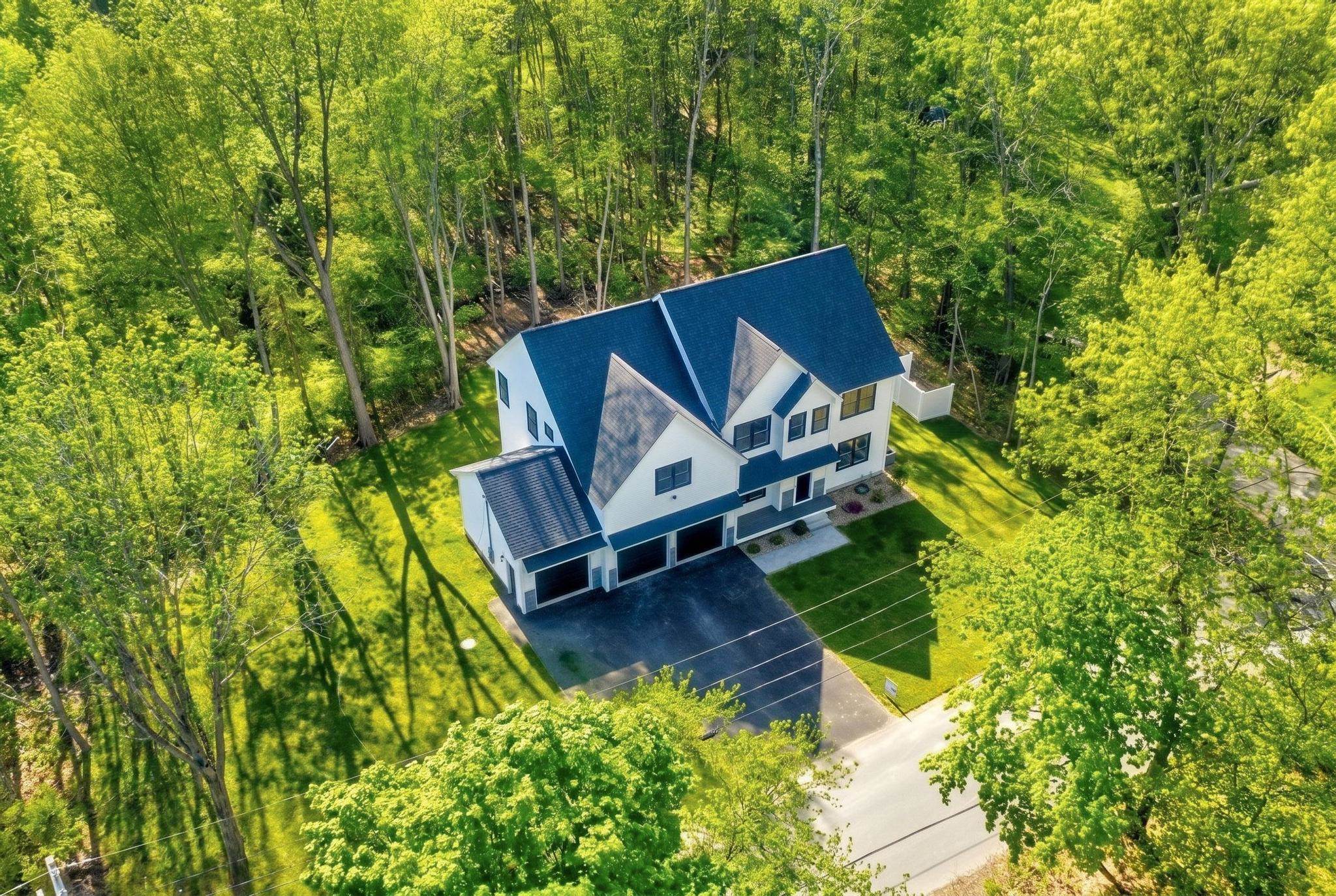 5 Highland Avenue Salem, NH 03079 - Photo 5 of 47