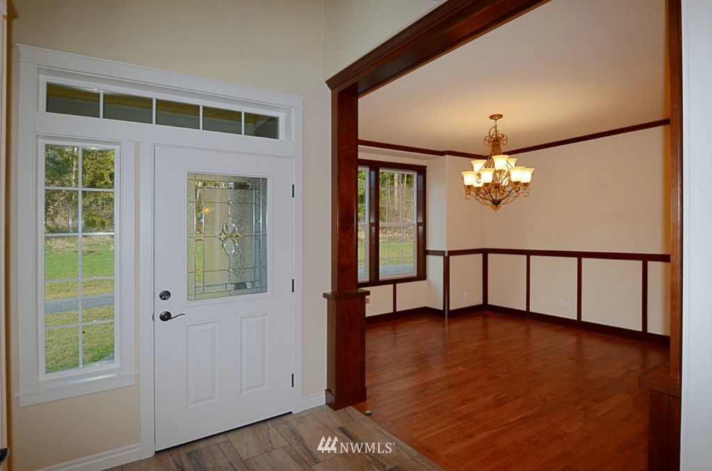 6221 Grandview Road Arlington, WA 98223 - Photo 5 of 20 Gallery Image 5