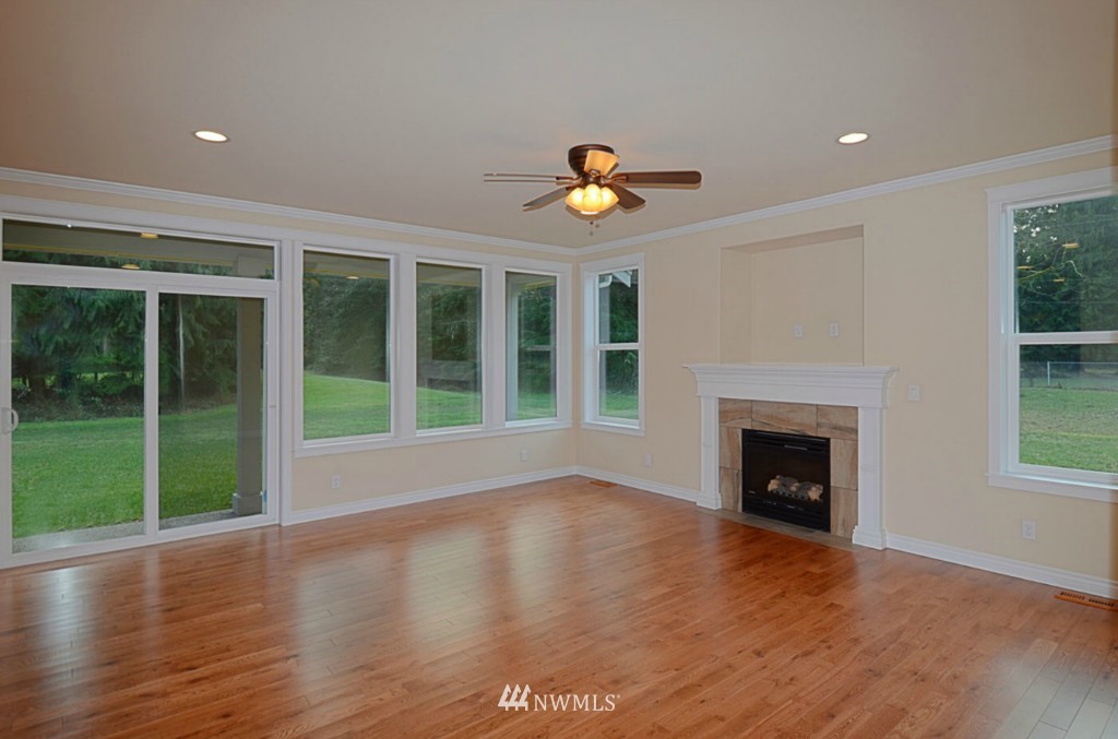6221 Grandview Road Arlington, WA 98223 - Photo 7 of 20 Gallery Image 7