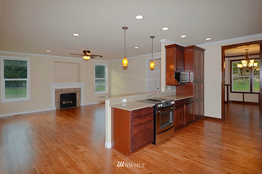 6221 Grandview Road Arlington, WA 98223 - Photo 8 of 20 Gallery Image 8