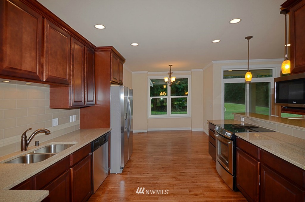 6221 Grandview Road Arlington, WA 98223 - Photo 9 of 20 Gallery Image 9