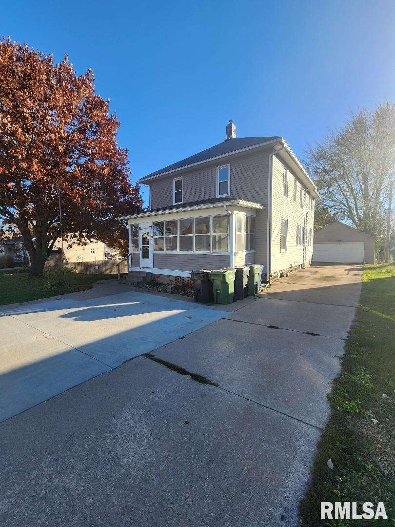 411 North 18th Street Clinton, IA 52732 - Photo 2 of 37 Gallery Image 2
