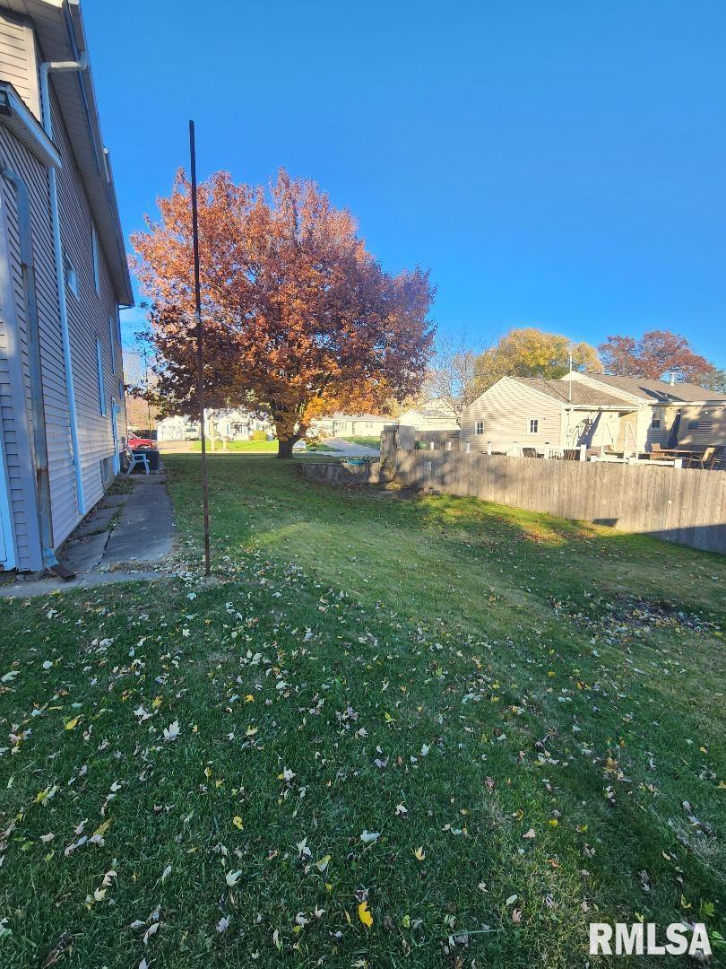 411 North 18th Street Clinton, IA 52732 - Photo 7 of 37 Gallery Image 7