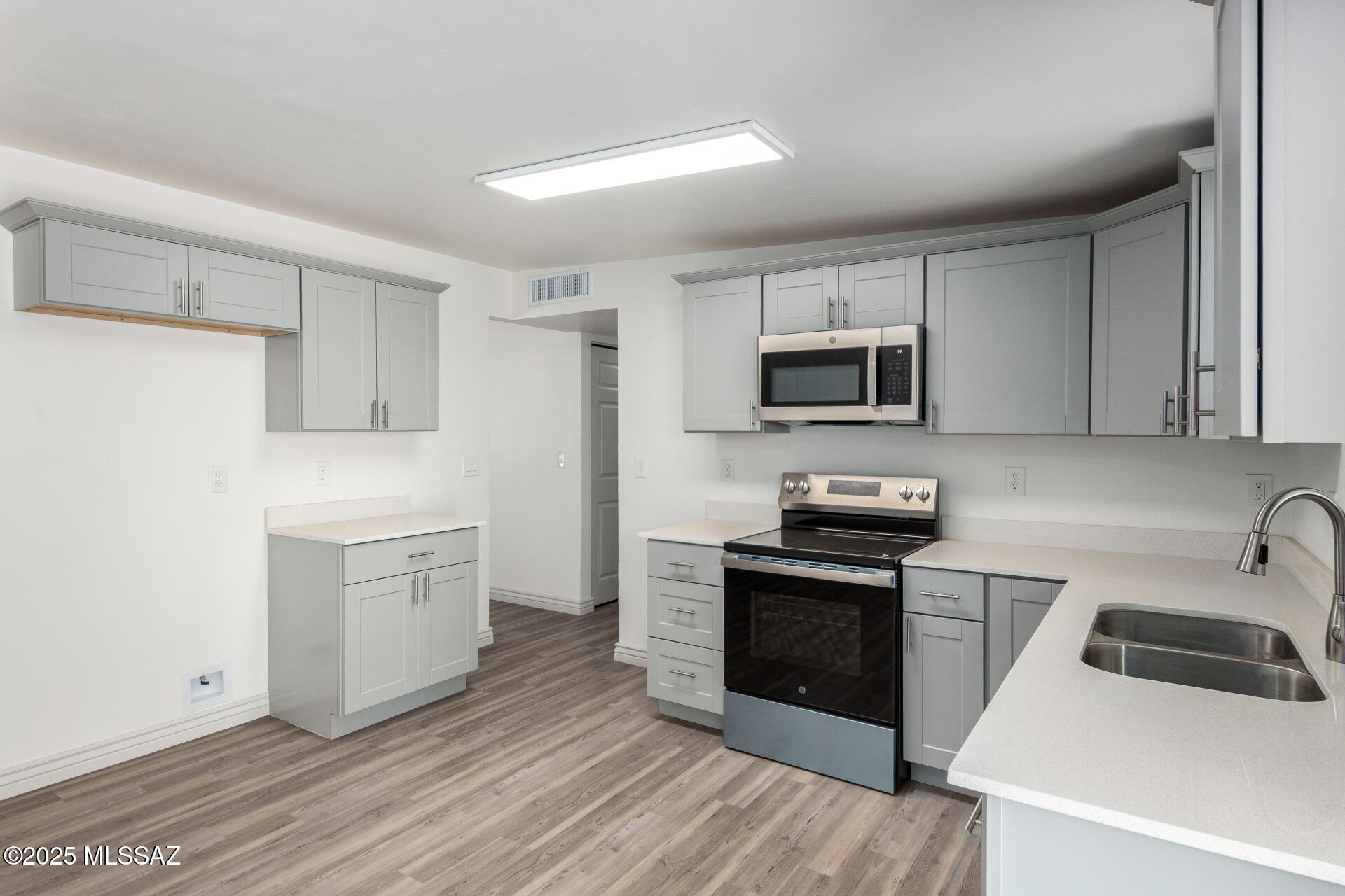 109 West Mossman Road Tucson, AZ 85706 - Photo 16 of 30 Gallery Image 16