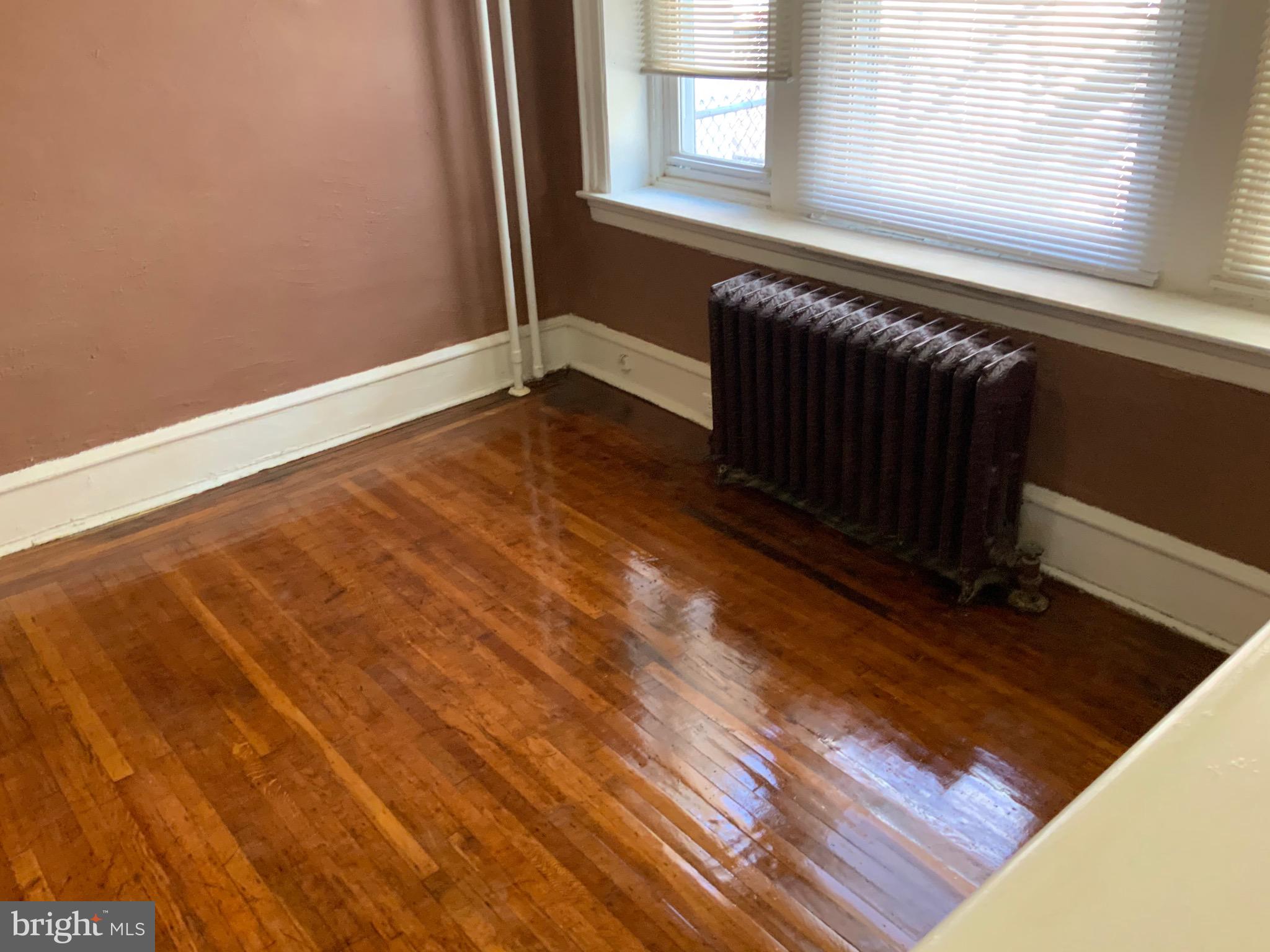 128 Normandy Road Upper Darby, PA 19082 - Photo 5 of 9
