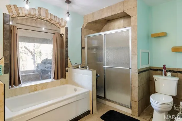 $320,000 | 2707 North Service Road West, St. Clair, MO 63077