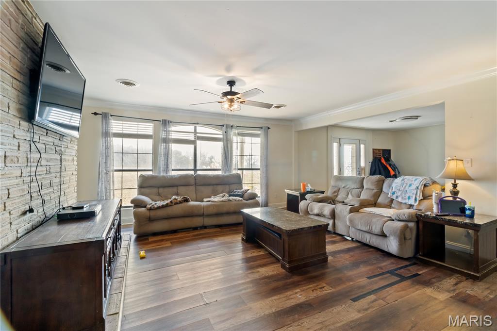 2707 North Service Road West St. Clair, MO 63077 - Photo 5 of 19