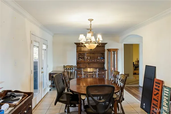 $270,000 | 2707 North Service Road West, St. Clair, MO 63077