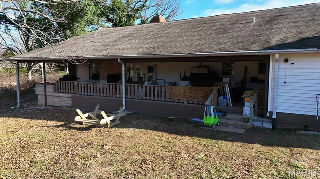 $320,000 | 2707 North Service Road West, St. Clair, MO 63077