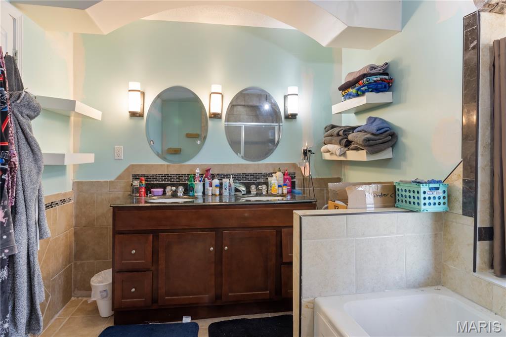 2707 North Service Road West St. Clair, MO 63077 - Photo 10 of 19