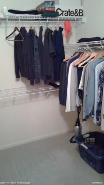 3699 Oakmonte Boulevard Rochester, MI 48306 - Photo 27 of 31 MASTER WALK IN CLOSET