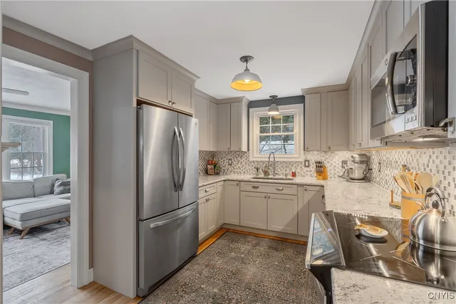 $299,500 | 63 Lyndon Road, De Witt, NY 13066