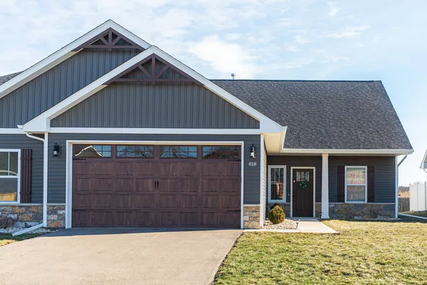 $274,900 | 618 Anjali Court, Unit 618, Sycamore, IL 60178