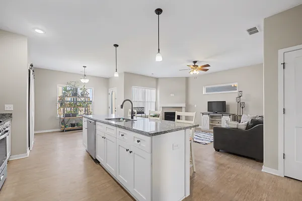 $274,900 | 618 Anjali Court, Unit 618, Sycamore, IL 60178