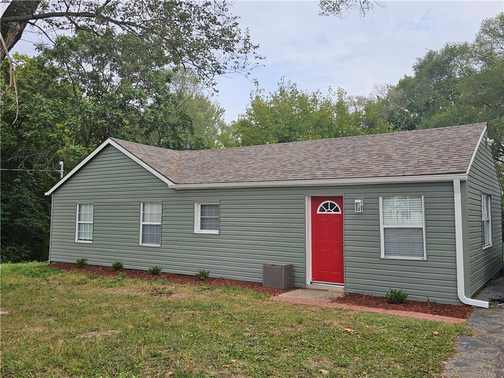 701 North Allen Road Independence, MO 64050 - Photo 2 of 26