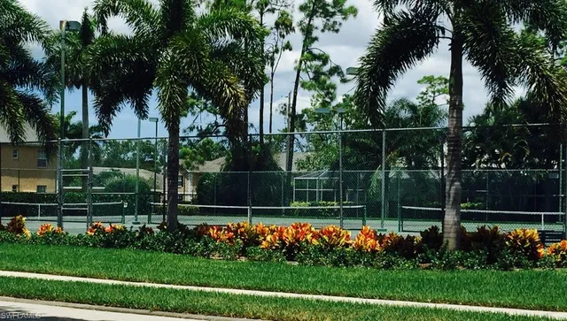 $3,000 | 2389 Piccadilly Circus, Naples, FL 34112