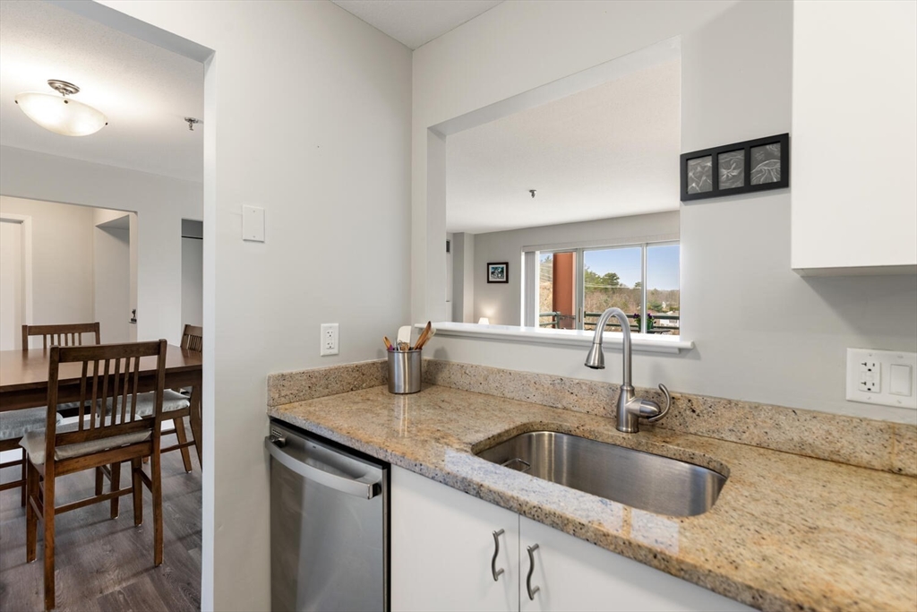 269 Cambridge Road, Unit 605 Woburn, MA 01801 - Photo 14 of 35