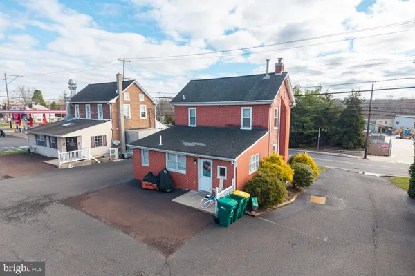 $349,900 | 109 Gravel Pike, Collegeville, PA 19426