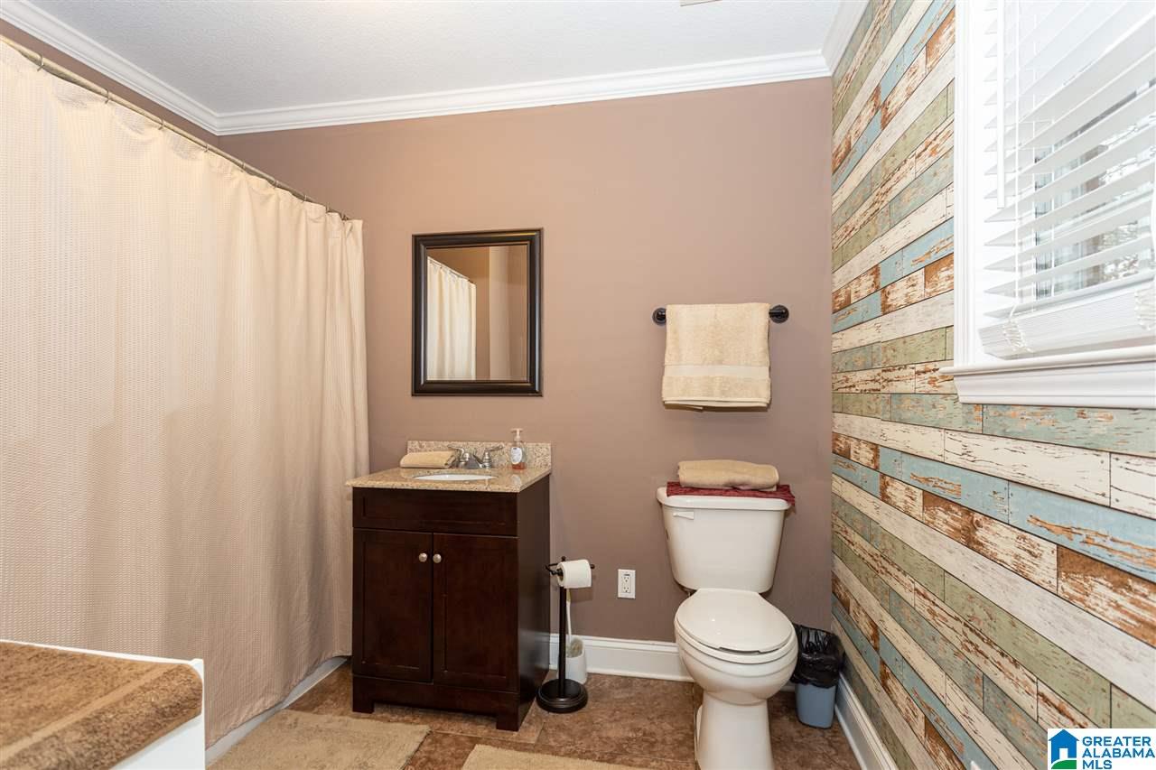 222 20th Street Oneonta, AL 35121 - Photo 22 of 38