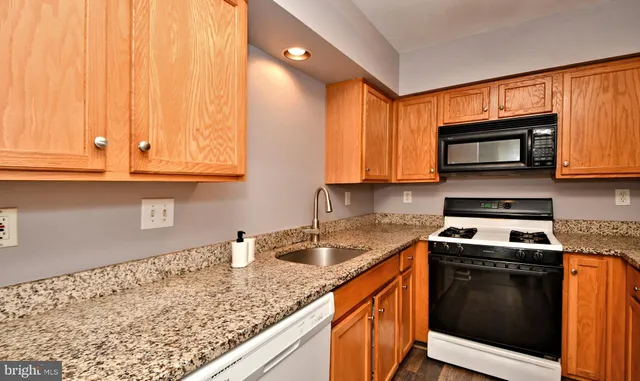 a close view of sink and tap