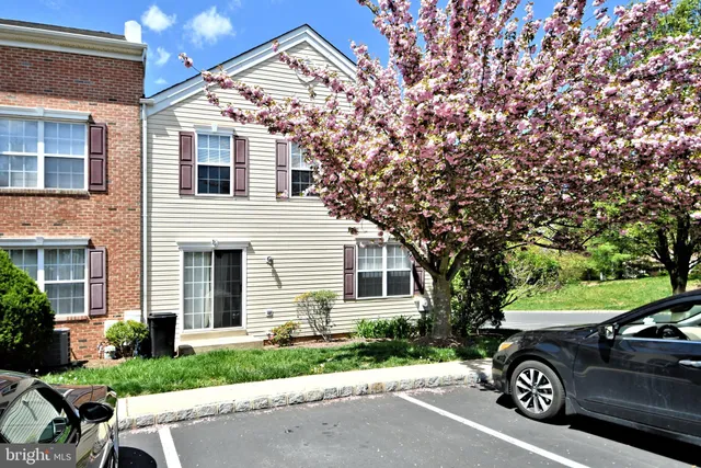 $2,000 | 106 Westminster Court, Harleysville, PA 19438