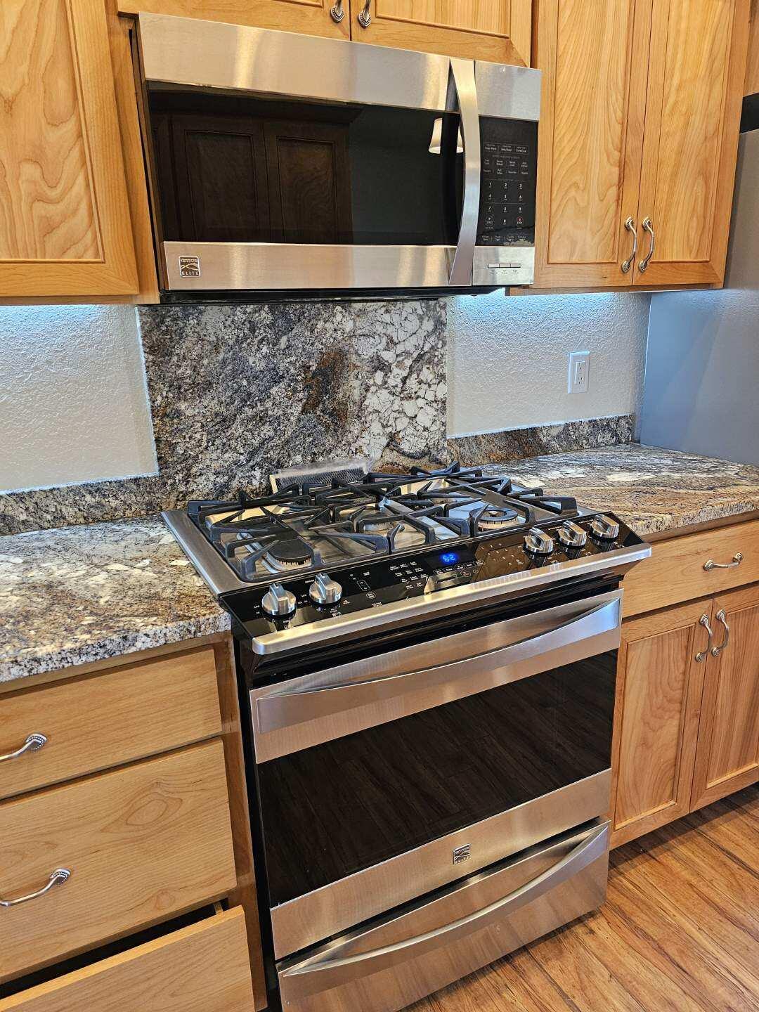 214 Barton Road Eagle Point, OR 97524 - Photo 10 of 33 image001