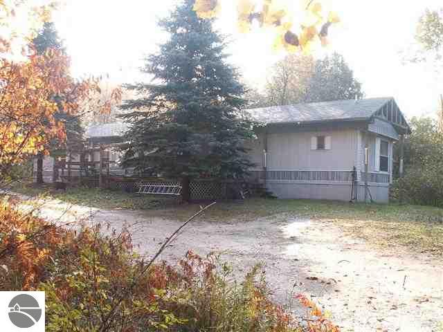 6419 Grace Road Benzonia, MI 49616 - Photo 10 of 11 1739970-9.JPG