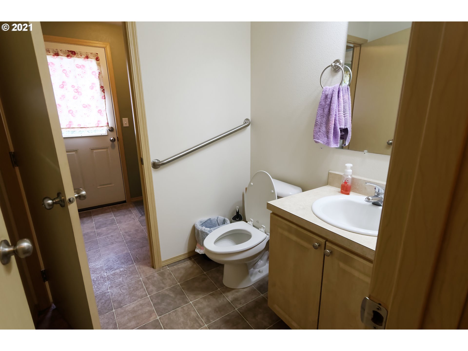32899 Northwest Peak Road Scappoose, OR 97056 - Photo 13 of 32 Gallery Image 13
