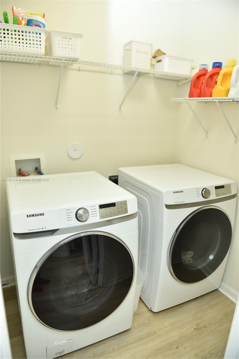 Hialeah Hialeah, FL 33018 - Photo 40 of 60 a utility room with dryer and washer
