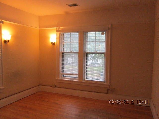 1320 Cambridge Road Ann Arbor, MI 48104 - Photo 11 of 22 Photo 11
