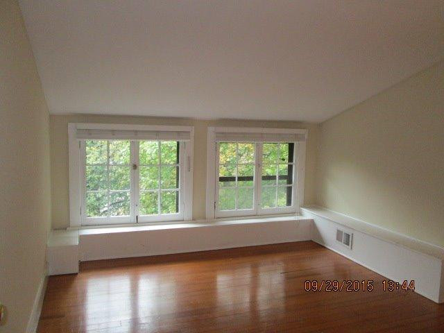1320 Cambridge Road Ann Arbor, MI 48104 - Photo 14 of 22 Photo 14