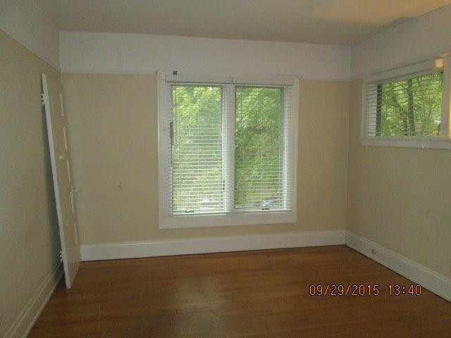 1320 Cambridge Road Ann Arbor, MI 48104 - Photo 17 of 22 Photo 18