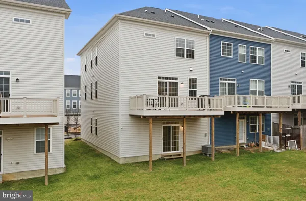 $969,000 | 10237 Travilah Grove Circle, Rockville, MD 20850