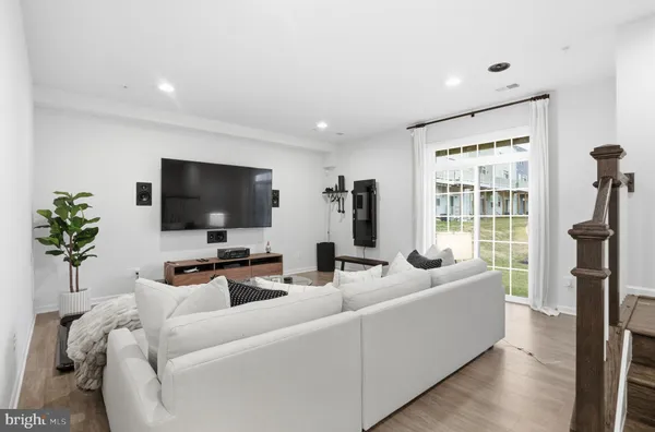 $969,000 | 10237 Travilah Grove Circle, Rockville, MD 20850