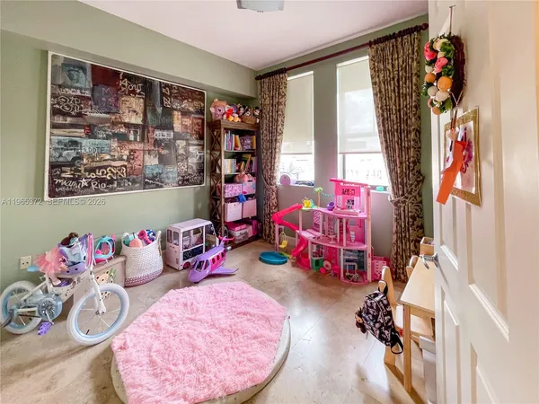 $1,098,000 | 55 Merrick Way, Unit 812, Coral Gables, FL 33134