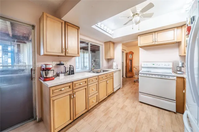 $330,000 | 5103 Northwest 54th Court, Tamarac, FL 33319