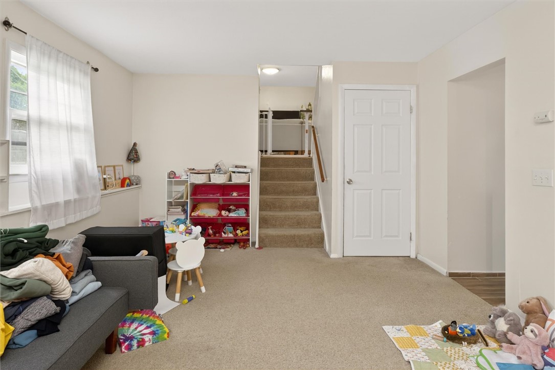 1399 Creek Street Rochester, NY 14625 - Photo 35 of 50