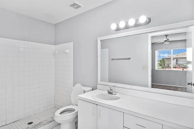 $175,000 | 523 Winter Terrace, Unit 523, Winter Haven, FL 33881