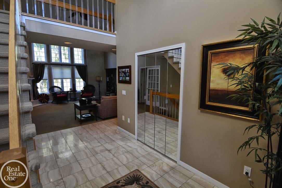 2052 Reagan Drive Rochester Hills, MI 48309 - Photo 5 of 70