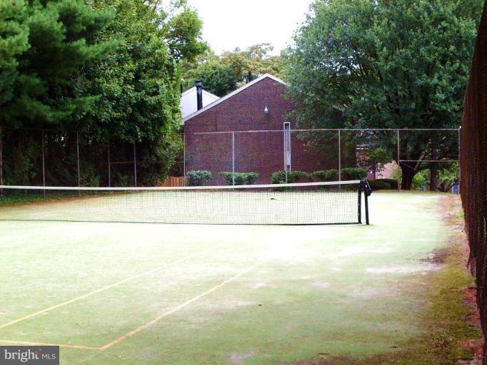 1913 Greenberry Road Baltimore, MD 21209 - Photo 26 of 30 Community Tennis